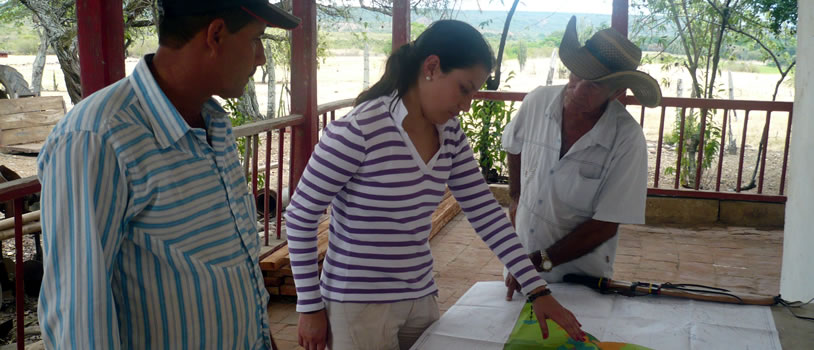 Capacitaciones - Formación y transmisión de conocimientos en temas ambientales, sociales y de gestión del riesgo.
